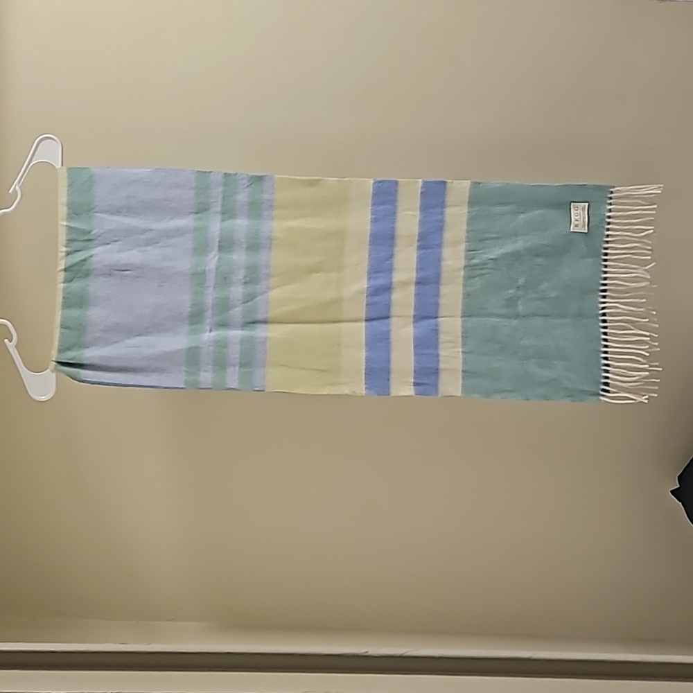 BEGG Scarf